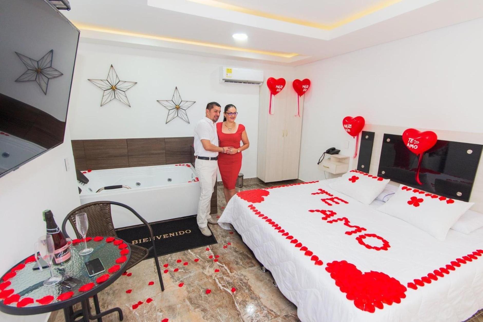 Hotel Deluxe Oasis De La Colina Жирардо Екстер'єр фото