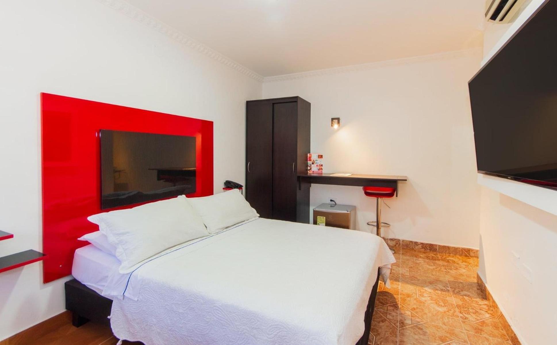 Hotel Deluxe Oasis De La Colina Жирардо Екстер'єр фото
