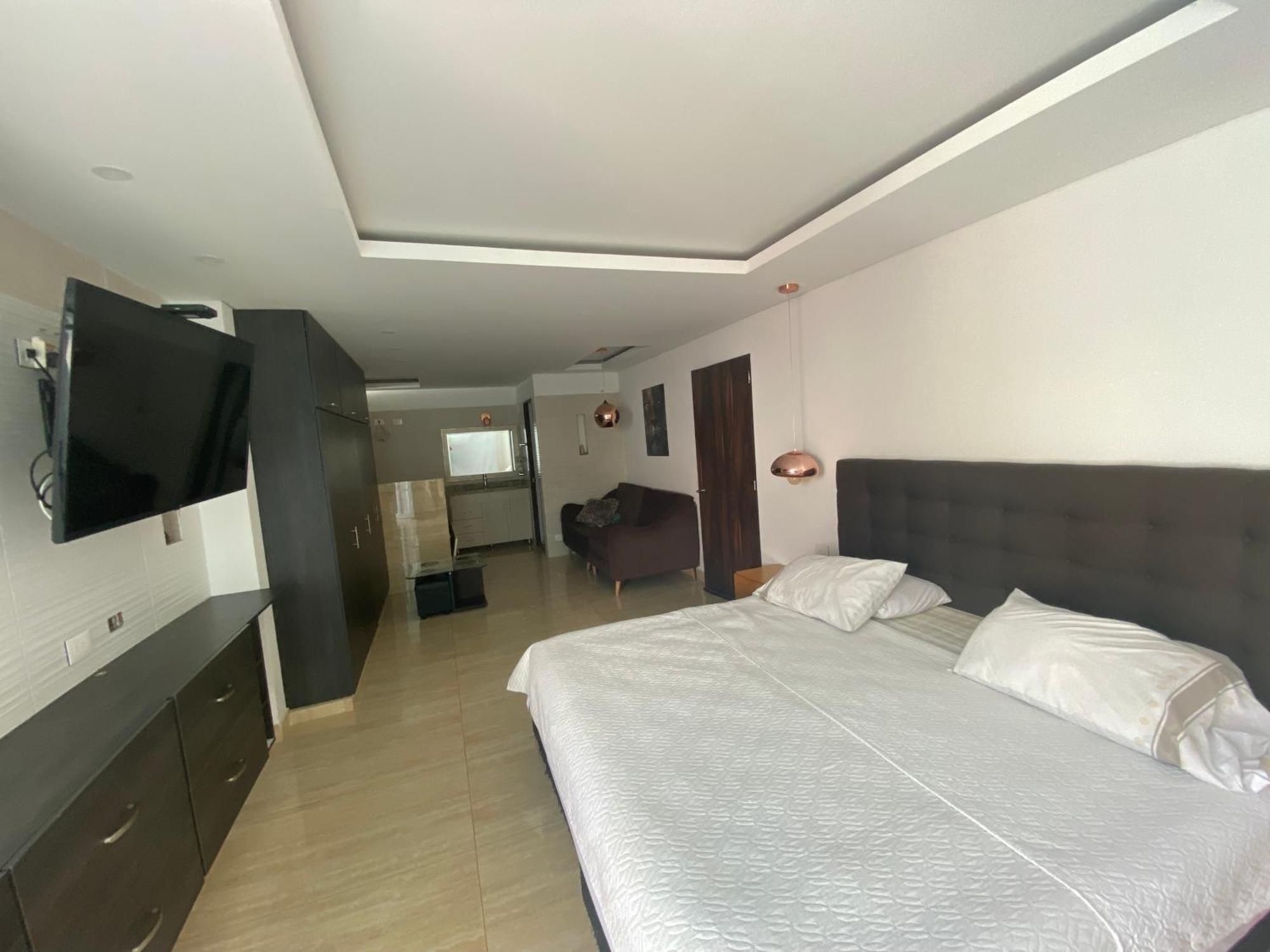 Hotel Deluxe Oasis De La Colina Жирардо Екстер'єр фото